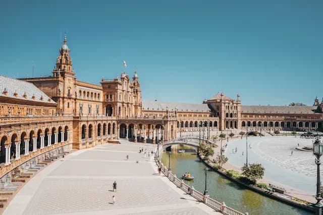 Vista de Sevilla - Préstamo Promotor