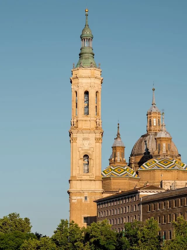 Vista de Zaragoza - Préstamo Promotor